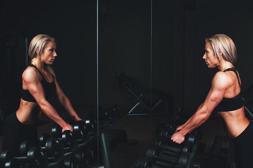 Hvordan holde ut dagene med mye styrketrening